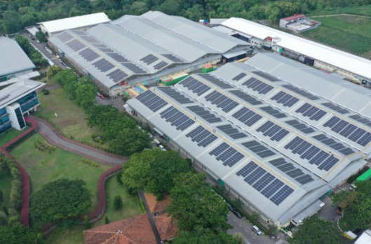 Katadata | Mitsubishi Tuding PLN Persulit Pelanggan Industri Pasang PLTS Atap